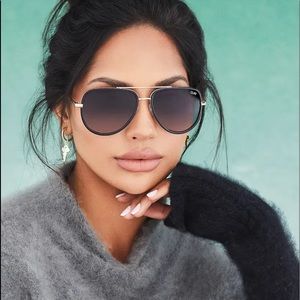 QUAY AUSTRALIA ‘Needing Fame’ polarized retro style aviators.